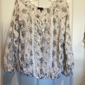 Karen Kane Cream and Gray Floral Blouse